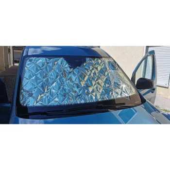 Preview: montierte Thermomatte Frontscheibe von außen